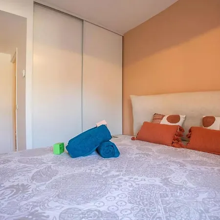 73m Carre -piscine-500 M De La Mer-parking Lägenhet Saint-Raphaël