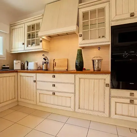 73m Carre -piscine-500 M De La Mer-parking *