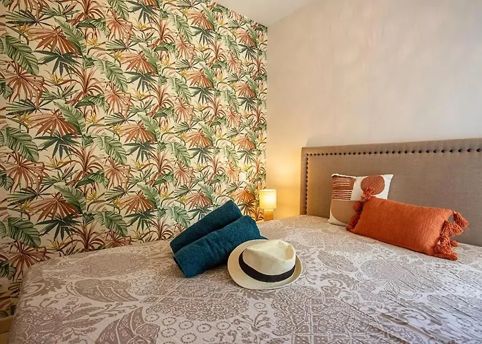 Apartment 73m Carre -piscine-500 M De La Mer-parking